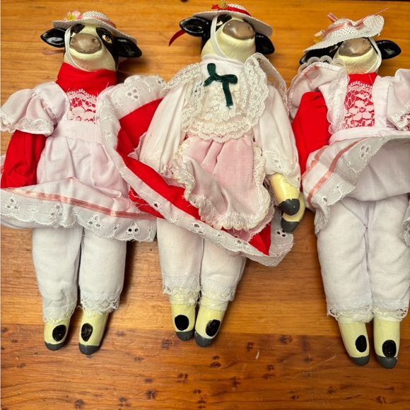 New Vintage Cow Dolls Ceramic Polyresin Cow Milk Maid Ladies 1990’s Set of 3 - Picture 8 of 8
